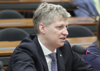 NOVO apresenta representação no TCU contra “penduricalhos” da AGU