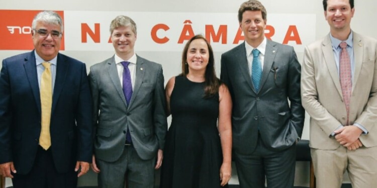 O NOVO é o partido mais à direita do Brasil segundo o GPS Partidário O NOVO é o partido mais à direita do Brasil segundo o GPS Partidário