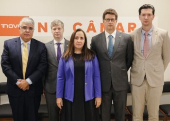 Partido Novo entra com ação contra novo benefício da AGU