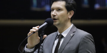 Com apoio do NOVO, Câmara Barra Taxação de Grandes Fortunas na Reforma Tributária Com apoio do NOVO, Câmara Barra Taxação de Grandes Fortunas na Reforma Tributária