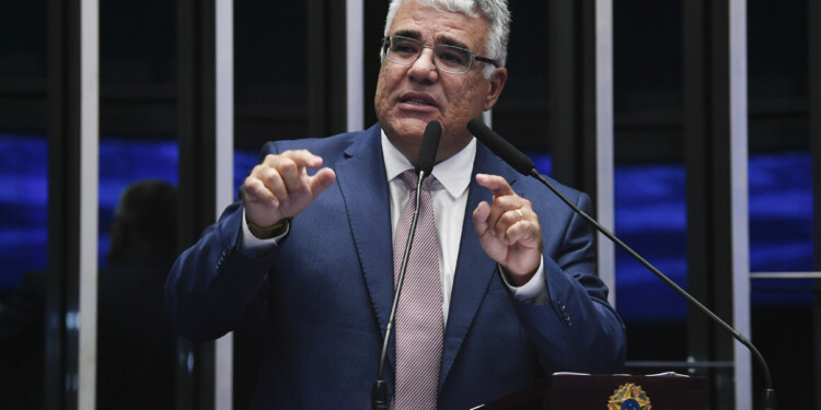 Girão aponta 'conflito de interesses' em inquérito sobre plano contra autoridades Girão aponta ‘conflito de interesses’ em inquérito sobre plano contra autoridades