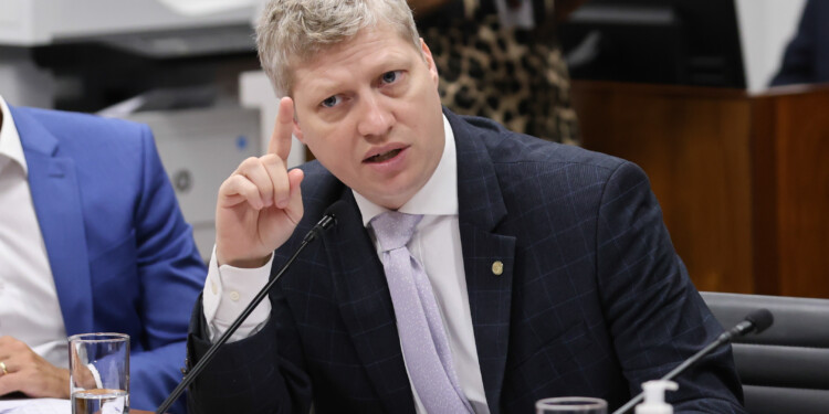 Marcel van Hattem comenta sobre candidatura à presidência da Câmara Marcel van Hattem comenta sobre candidatura à presidência da Câmara