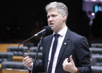 Van Hattem denuncia à Corte Interamericana abusos e perseguição do STF