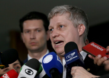 Van Hattem diz que os 31 votos que recebeu na Câmara foram “contra o sistema”