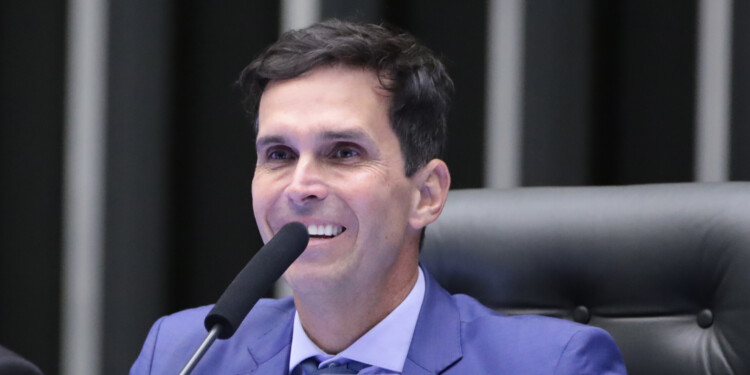 Deputado Luiz Lima agora é do NOVO Deputado Luiz Lima agora é do NOVO