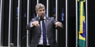 Marcel van Hattem assume a liderança do NOVO na Câmara Marcel van Hattem assume a liderança do NOVO na Câmara