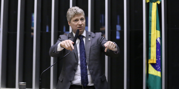 Marcel van Hattem assume a liderança do NOVO na Câmara Marcel van Hattem assume a liderança do NOVO na Câmara